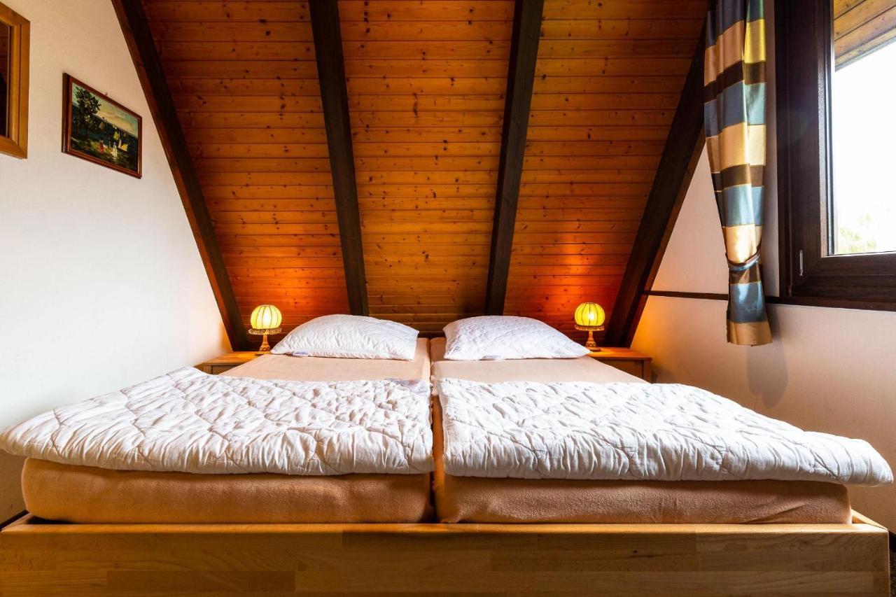 Ferienwohnpark Immenstaad Am Bodensee Nurdachhaus Typ 8 Ndt 099 Eksteriør billede